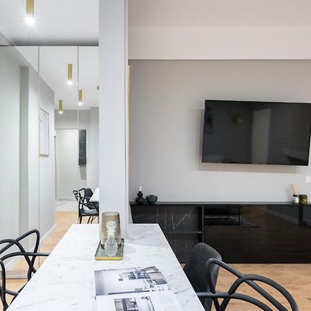 Crystal 3Bdr Apartment In Center Бухарест Экстерьер фото